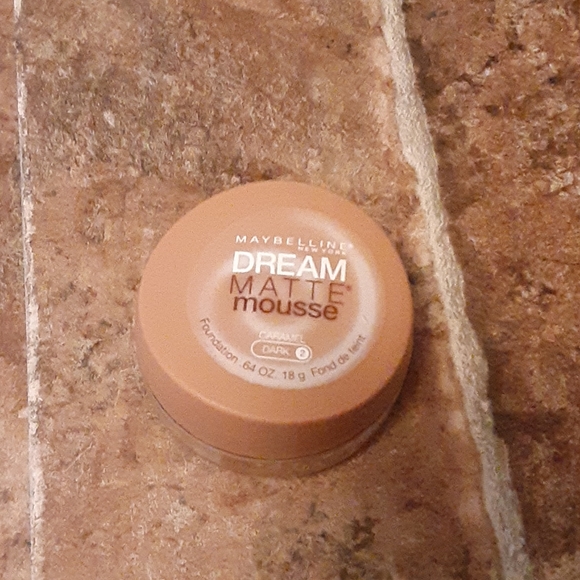 Makeup - Picture 6 of 6